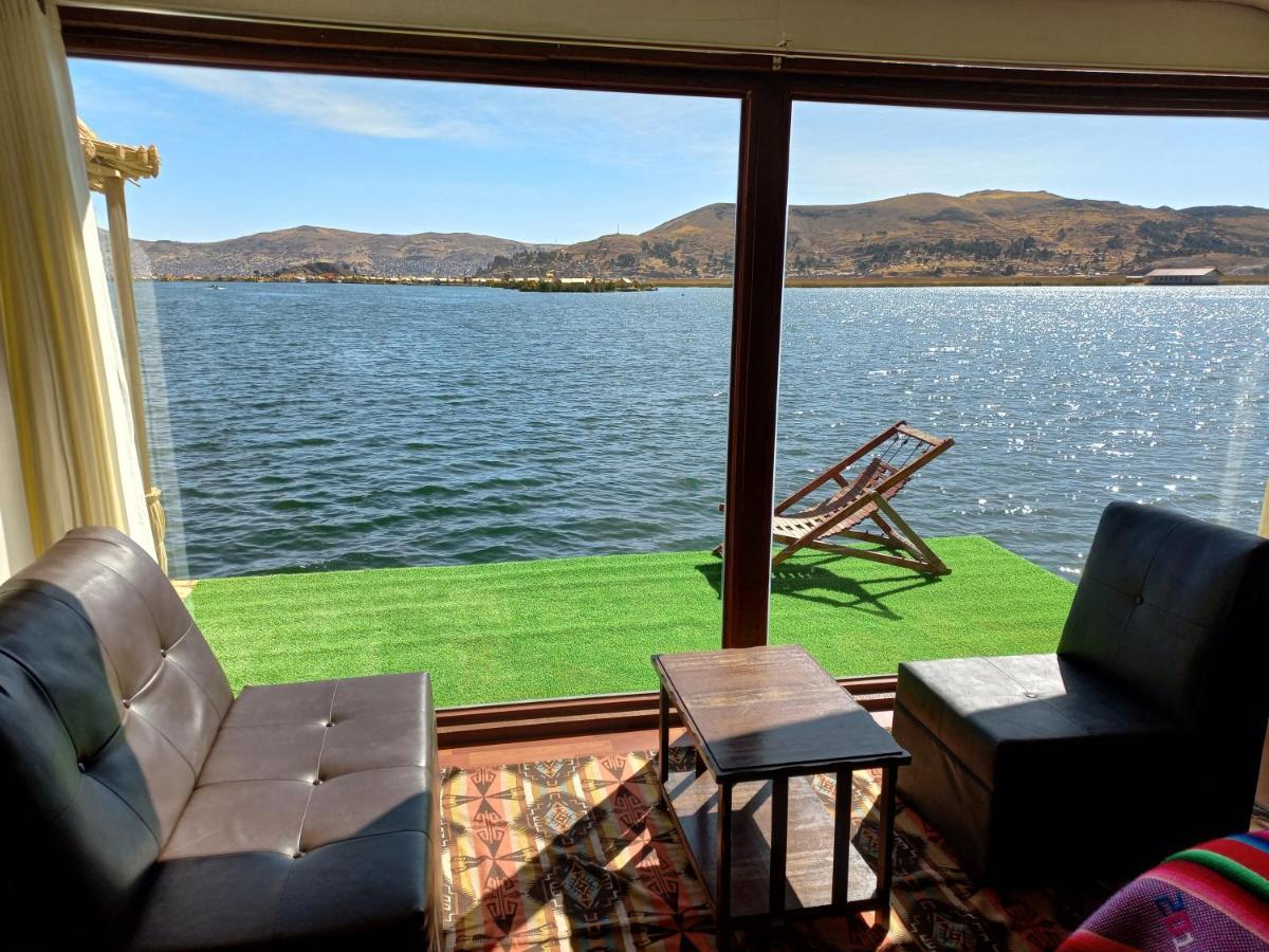 Uros Aruma Uro on Uros Floating Islands Puno Exterior foto