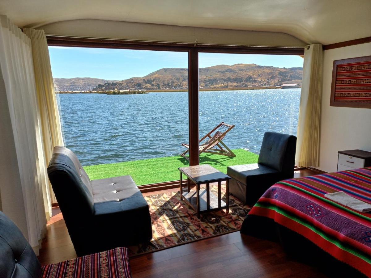 Uros Aruma Uro on Uros Floating Islands Puno Exterior foto