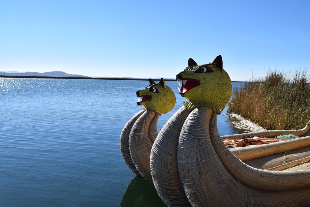 Uros Aruma Uro on Uros Floating Islands Puno Exterior foto
