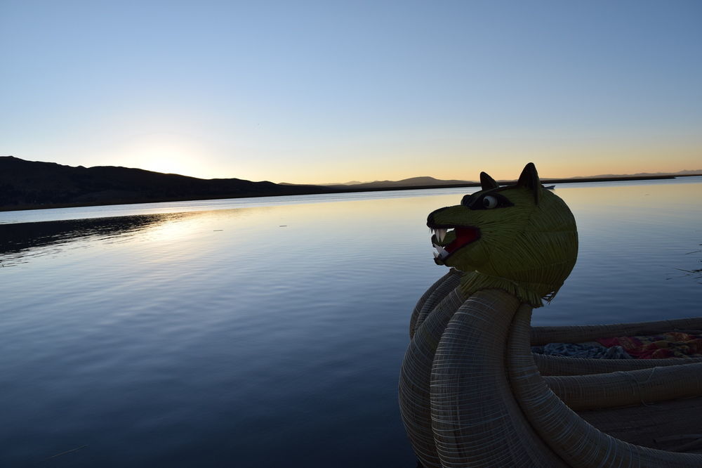 Uros Aruma Uro on Uros Floating Islands Puno Exterior foto