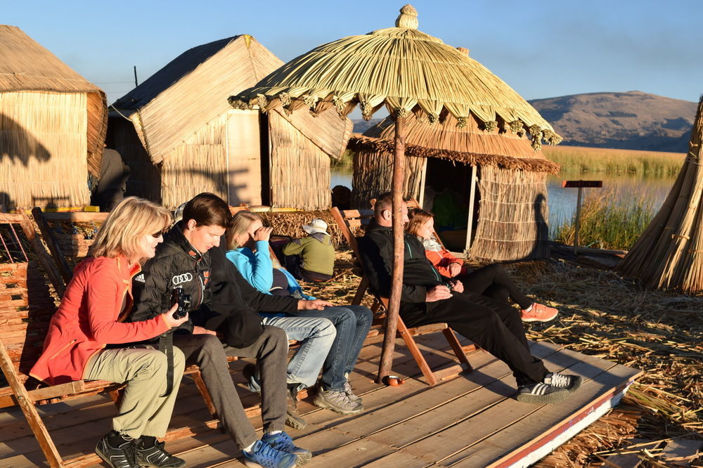 Uros Aruma Uro on Uros Floating Islands Puno Exterior foto
